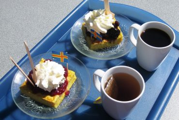 Ahvenanmaan pannukakkua Eckerön postitalon kahvilassa