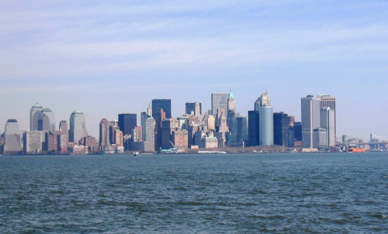 New Yorkin siluettia keväällä 2004 ilman WTCiä