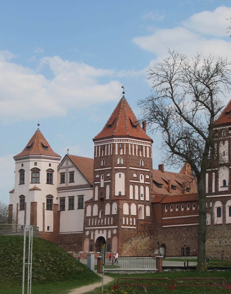 Niasvizh ja Mir – maaseuturetkellä Valko-Venäjällä