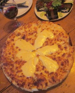 Hatsapuria ja munakoisoalkupaloja