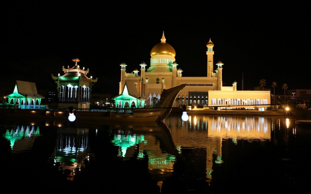 Sultan Omar Ali Saifuddin mosque