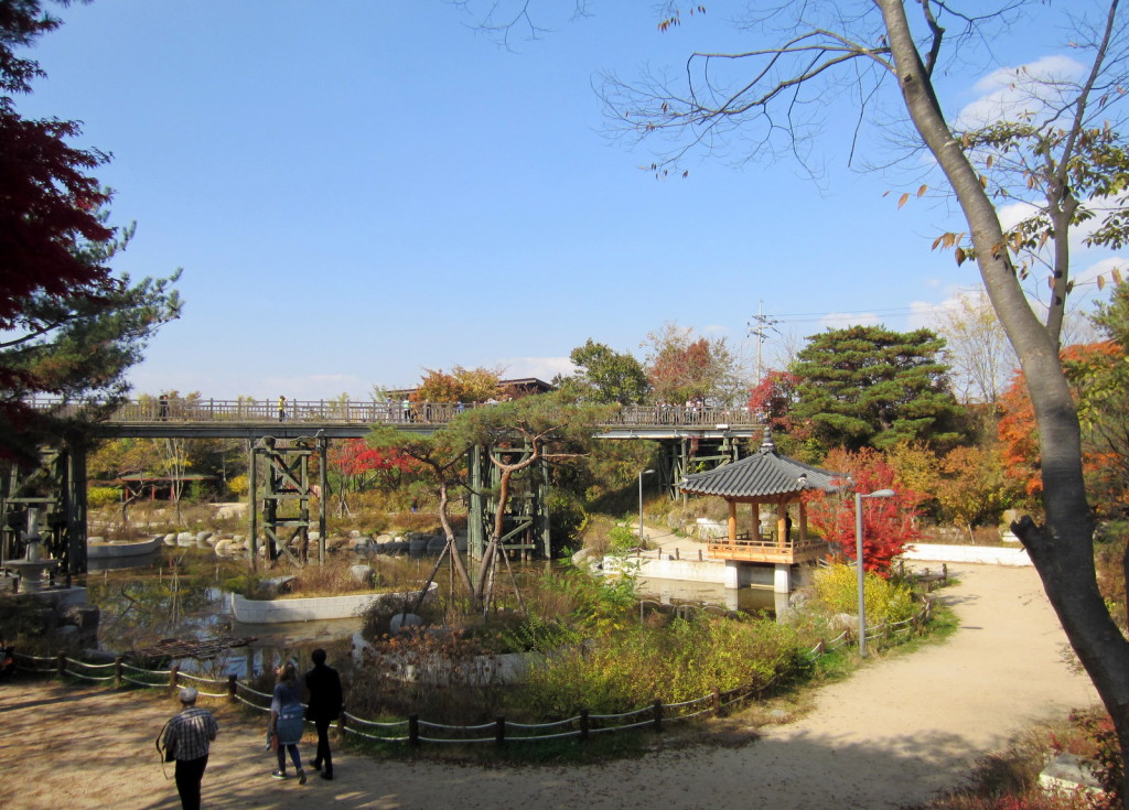 Pohjois-Korea, Freedom Bridge