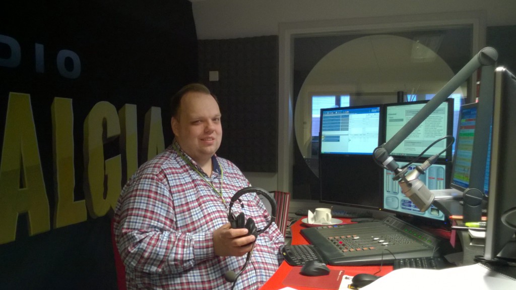 Matkabloggaajia radiossa ja lehdissä