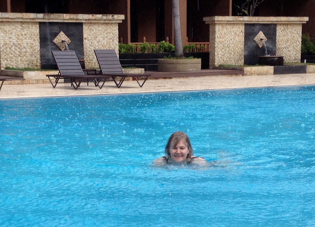 Kuala Lumpur uimassa sateessa