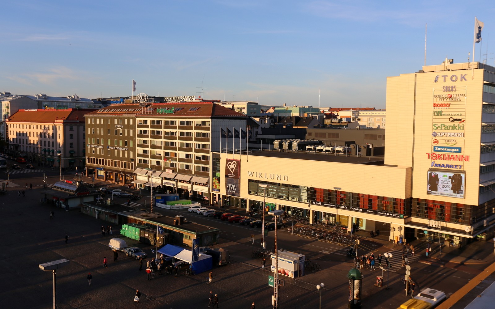 Turun torilla, melkein