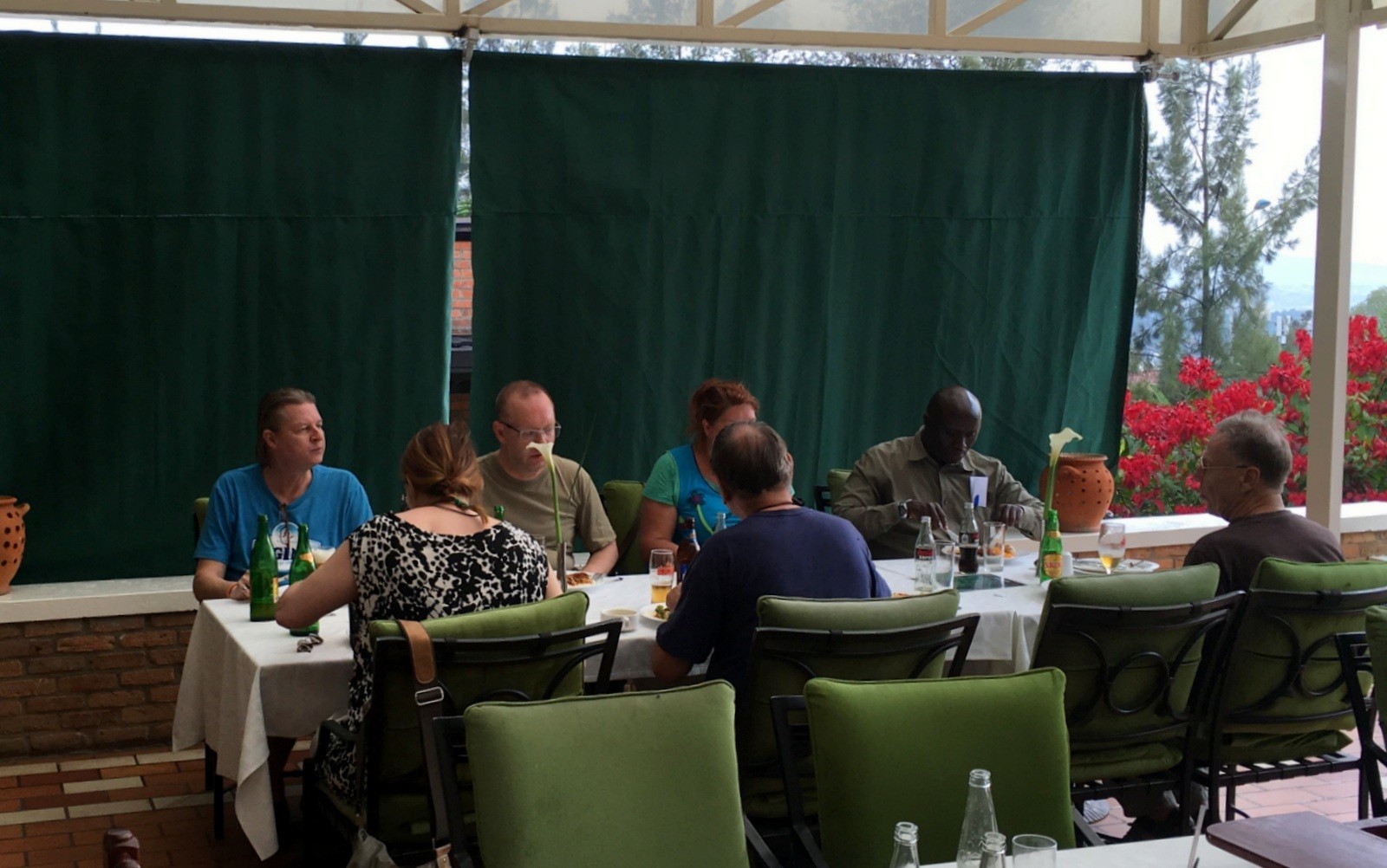 Mille Collines -hotelli lounas