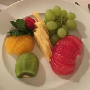 Fairmont a la carte hedelmälautanen