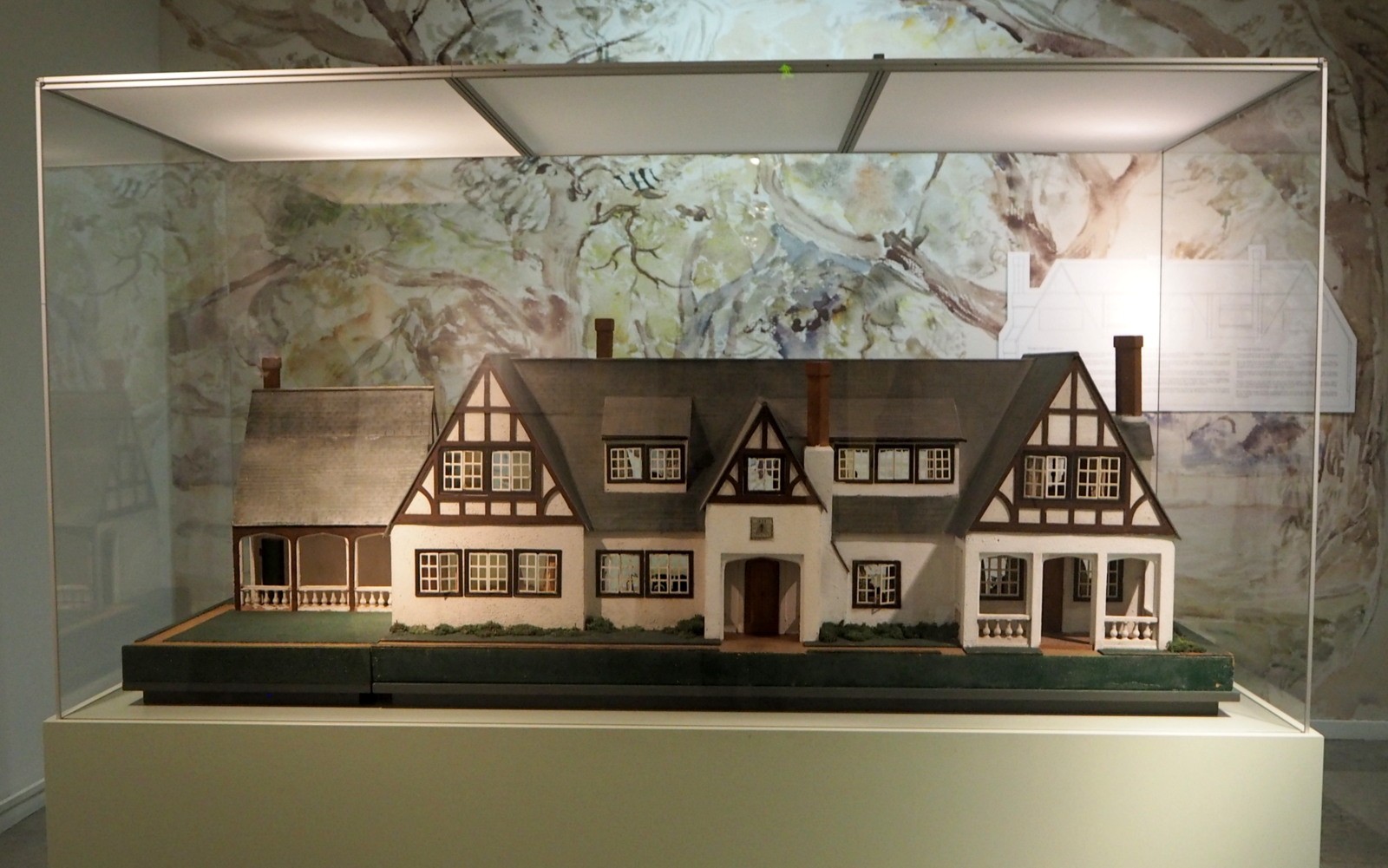 Aboa Vetus & Ars Nova Nukkekoteja Peggy Line