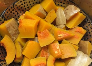 Höyrytettyä kurpitsaa