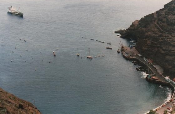 RMS St Helenan edustalla 1988 RMS St Helenan edustalla 1988