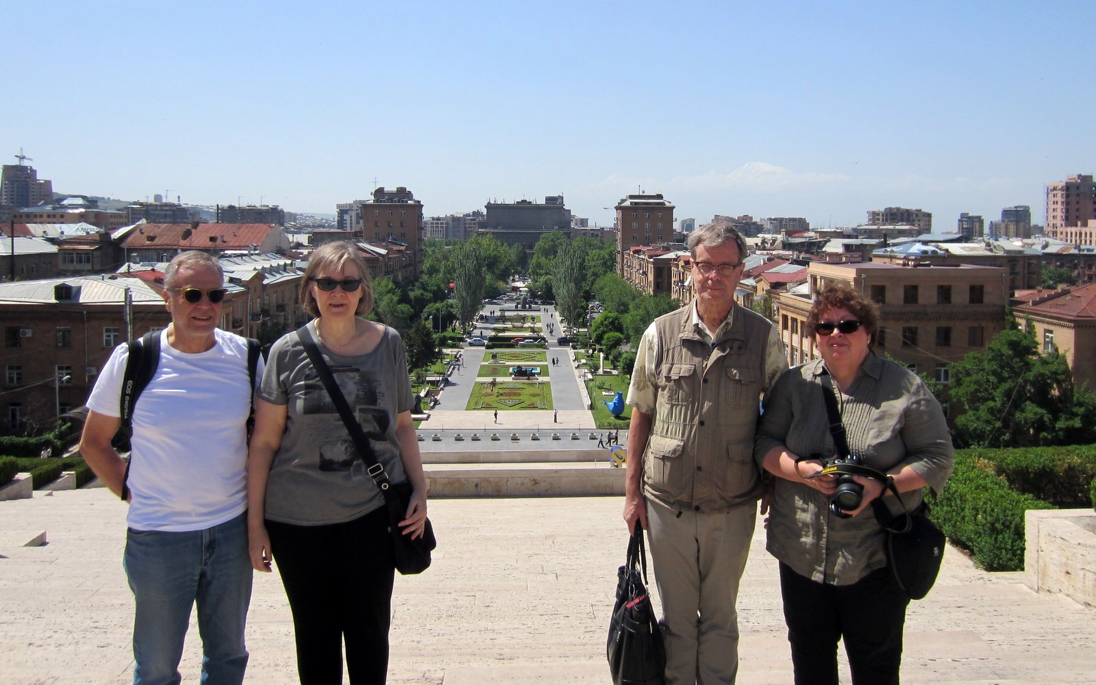 Ryhmämatkalla Yerevanissa, Armeniassa Ryhmämatkalla Yerevanissa, Armeniassa