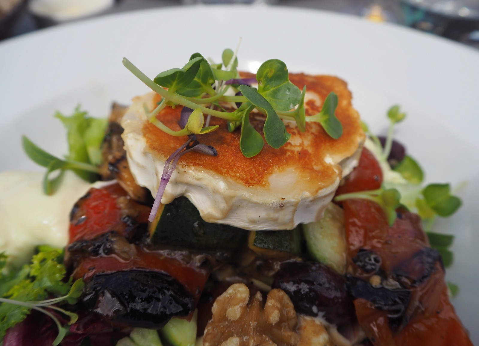 Fryysarinranta vuohenjuustosalaatti