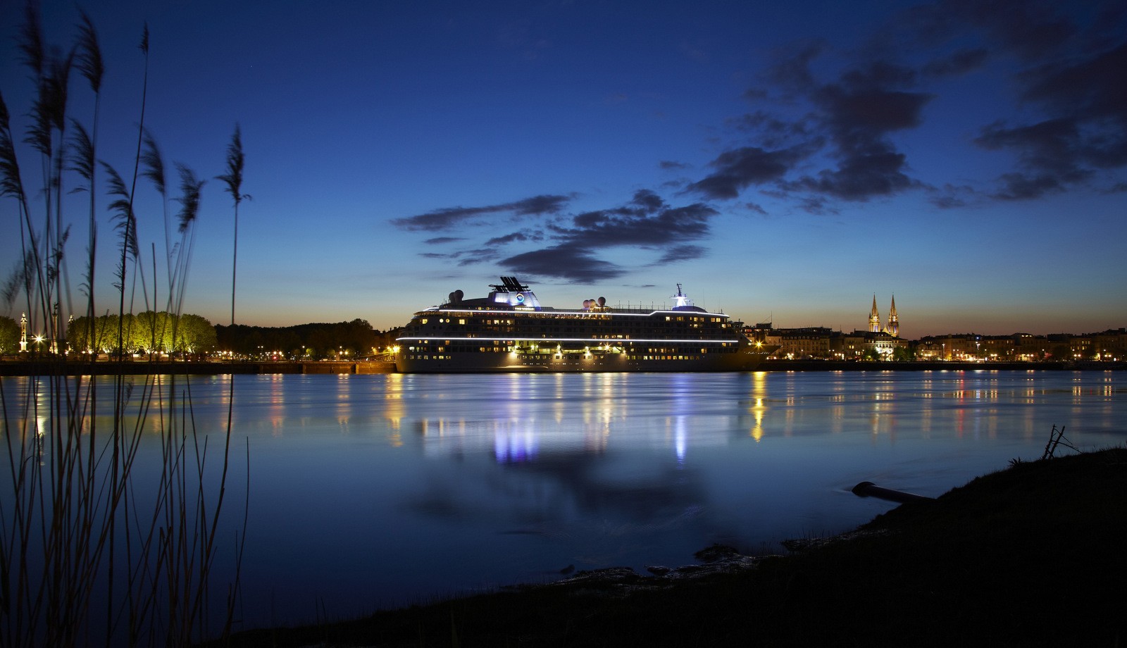 The World in Bordeaux The World in Bordeaux