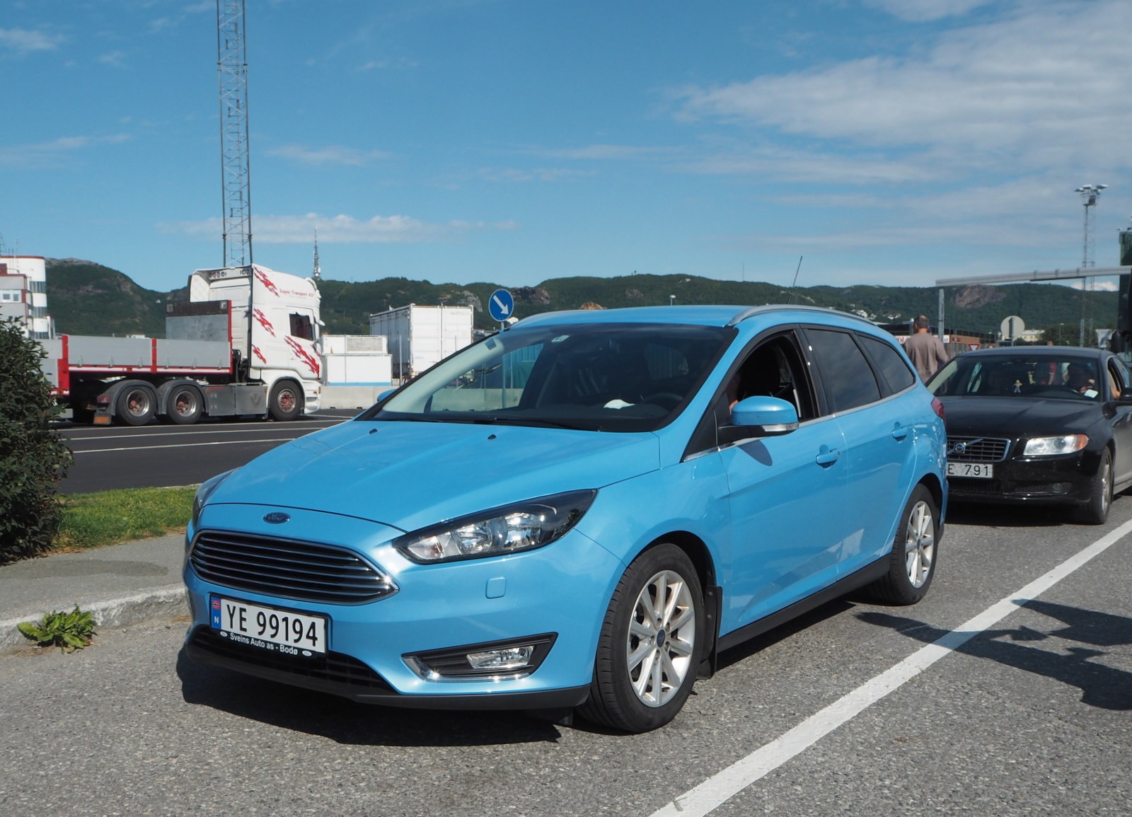 Vuokra-automme Lofooteilla