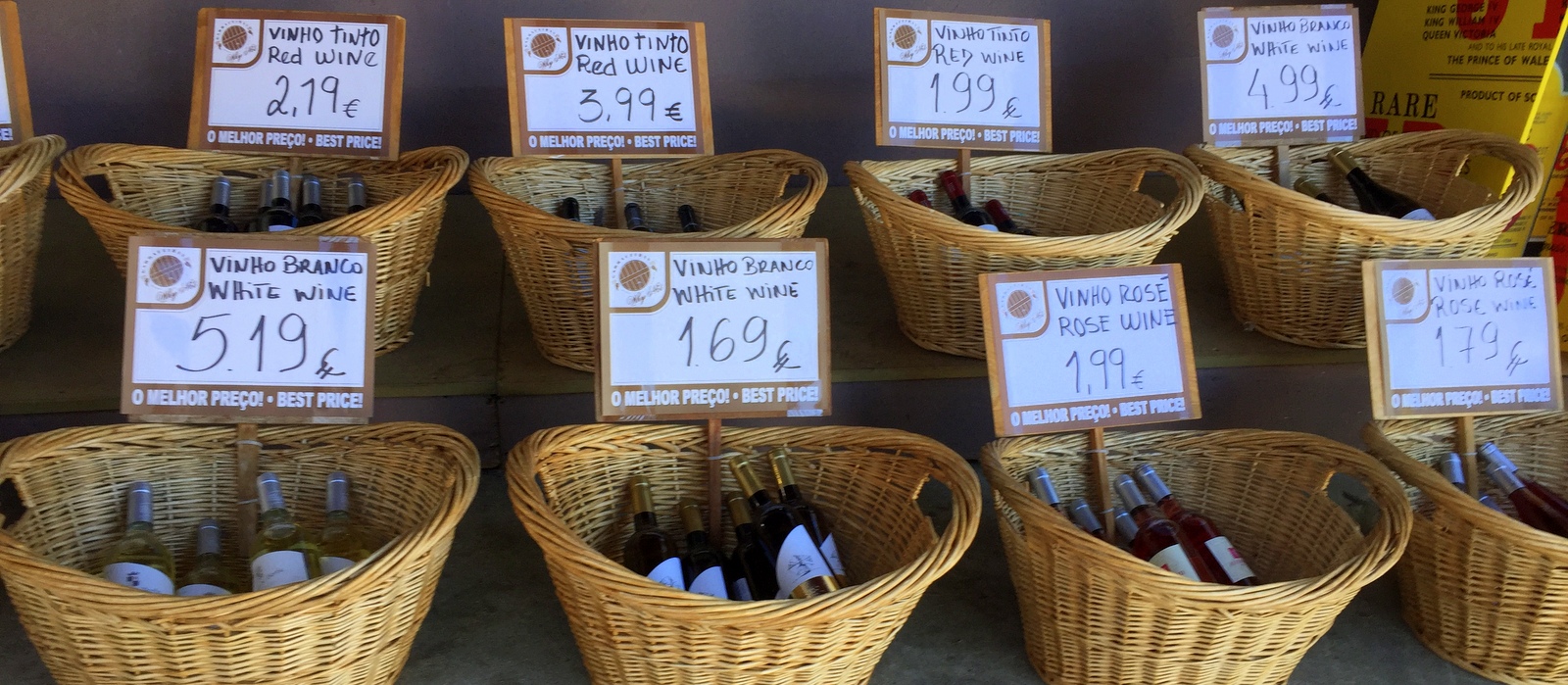 Viinejä Albufeirassa