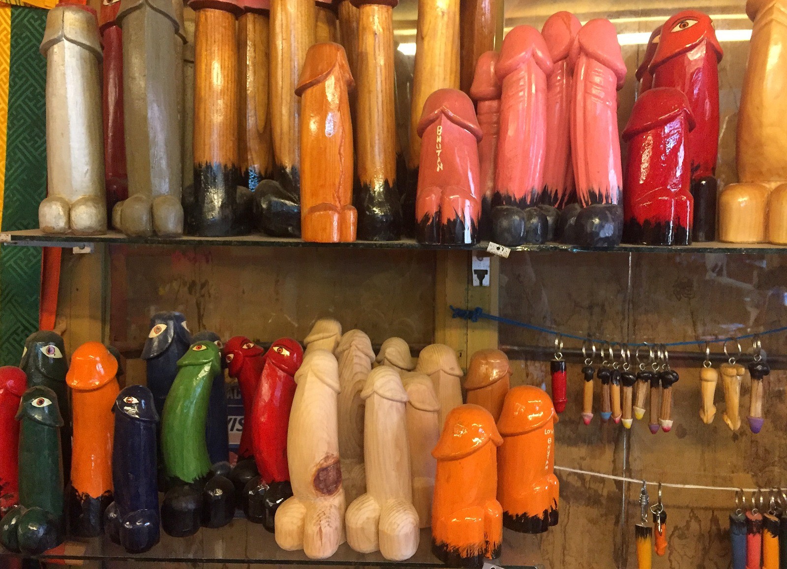 Punakha Hedelmällisyyden temppeli Viisi tarinaa Bhutanista