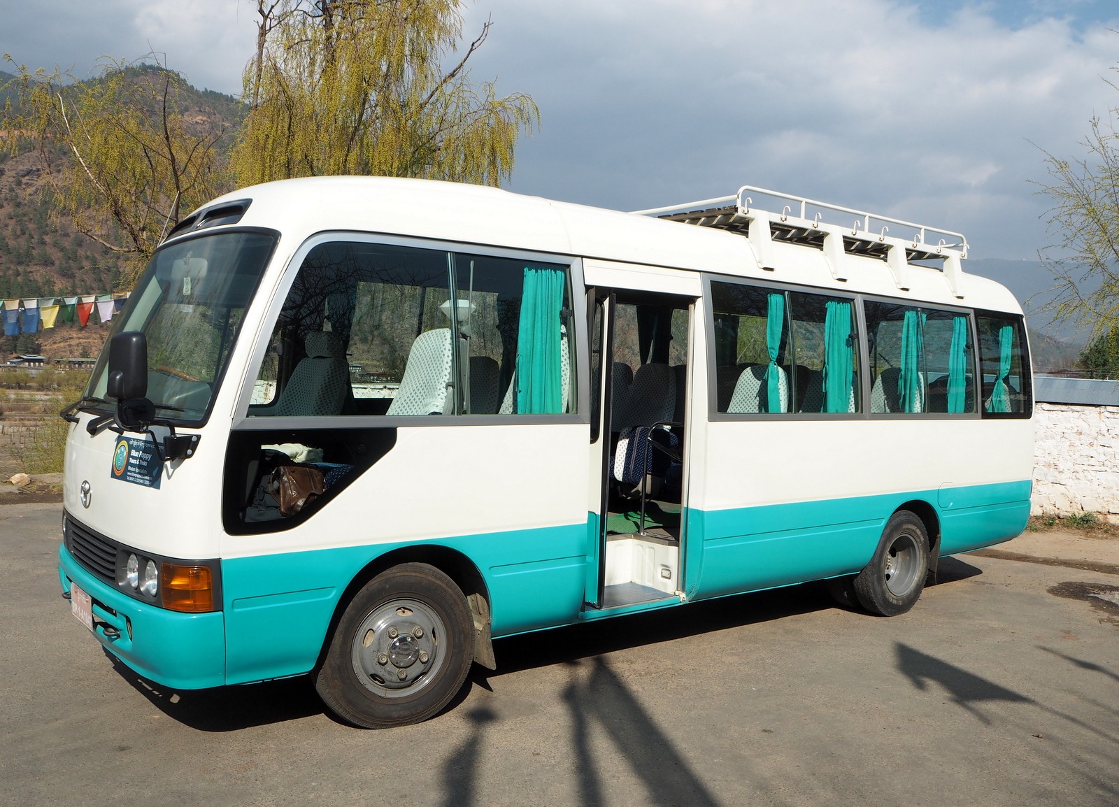 Bussimme Bhutanissa - juttu Bhutan kustannukset