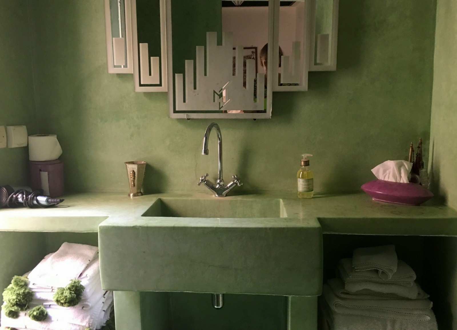 Riad Le J Marrakesh bathroom