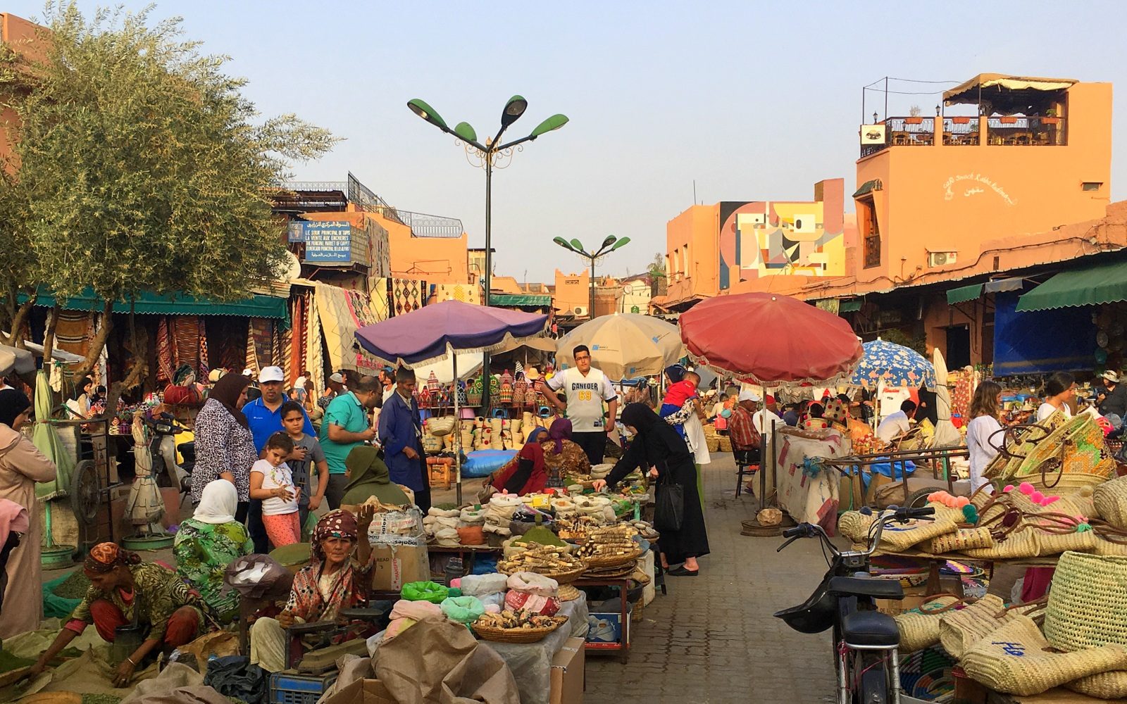 Marrakeshin medina spices