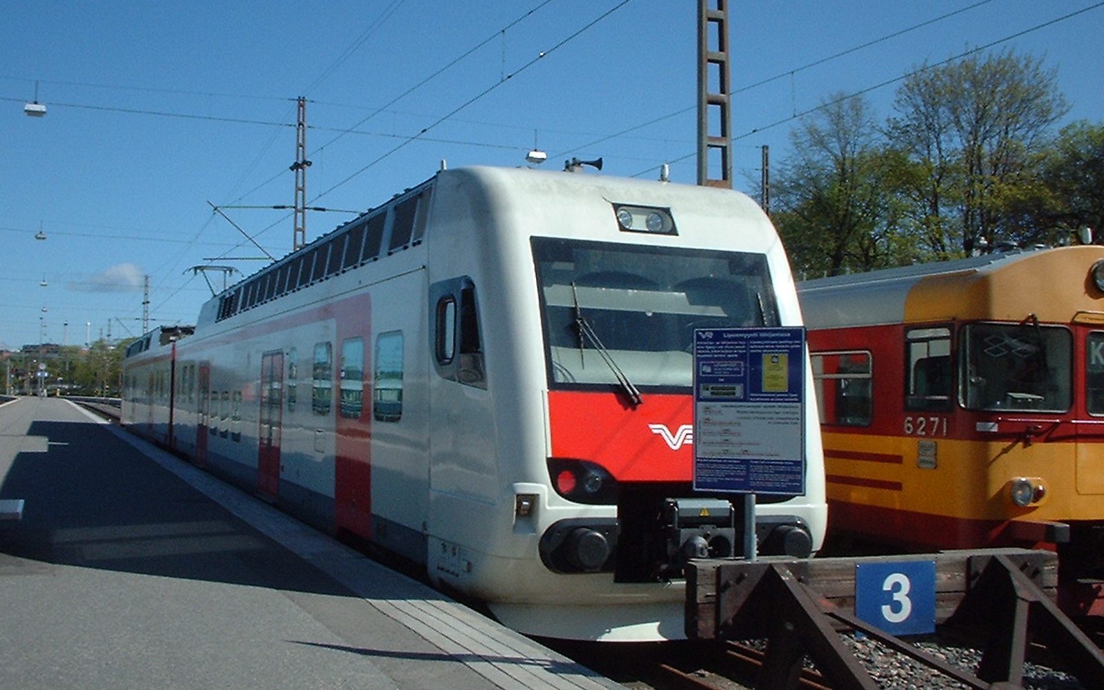 P-juna lentoasemalle