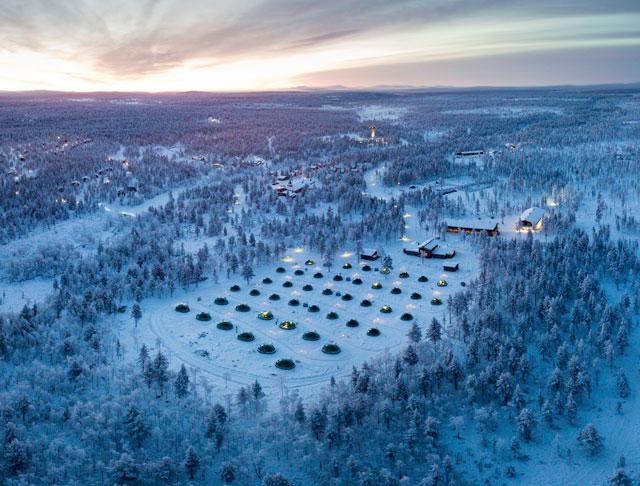 Lasi-iglut Suomessa Kakslauttanen
