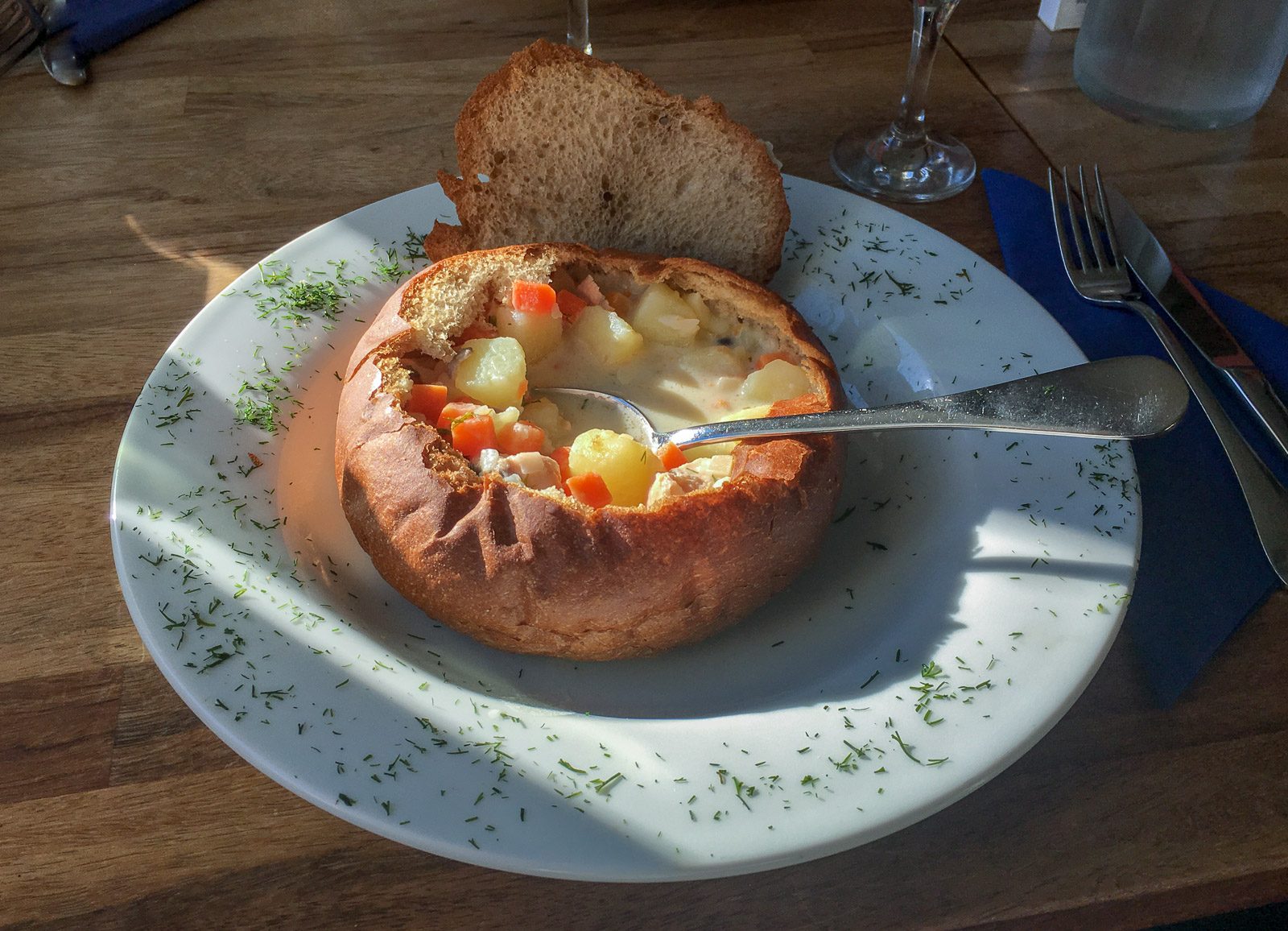 Lohikeitto Kylmäpihlaja