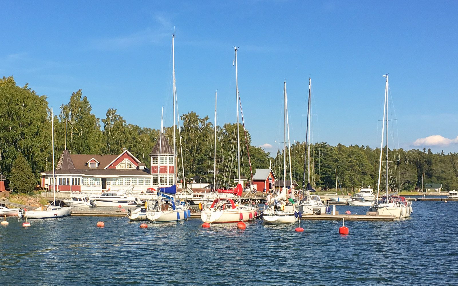 Säppi M/S Sympaatin lähtölaituri