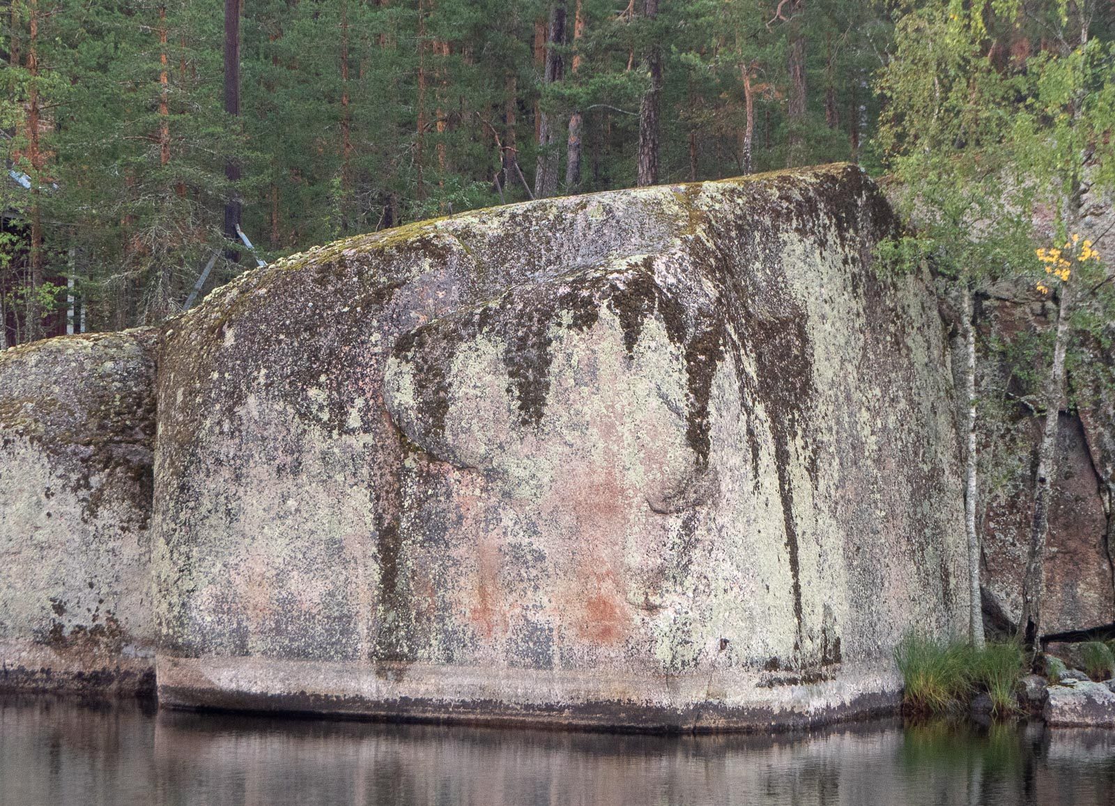 Esihistorialliset kalliopiirrokset Verla