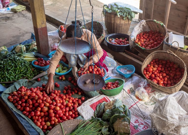 Inle Myanmar tomaatteja