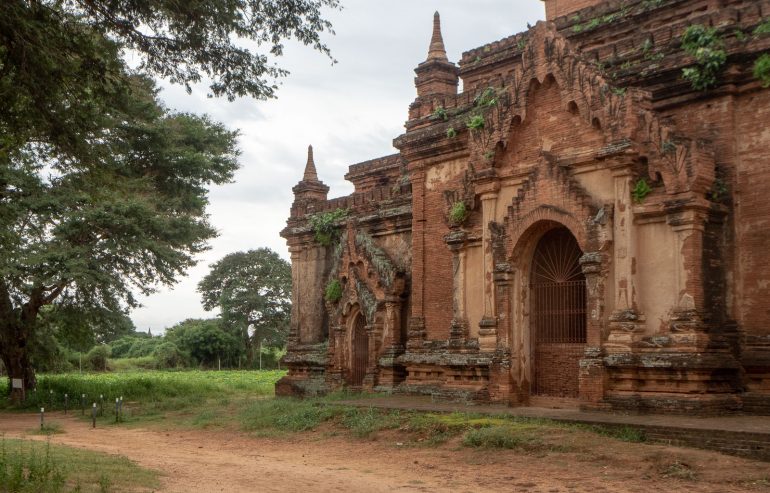 Khe Min Kha complex Bagan