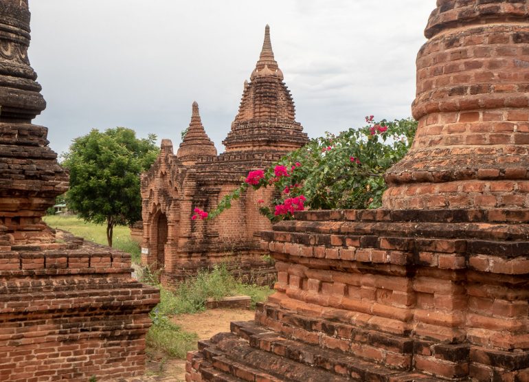 Khe Min Kha complex Bagan