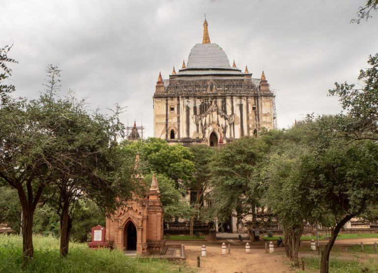 Thatbyinnyu Baganin tuhannet temppelit