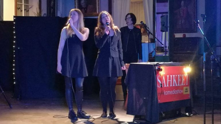 Uutiskomediashow Sähkeet