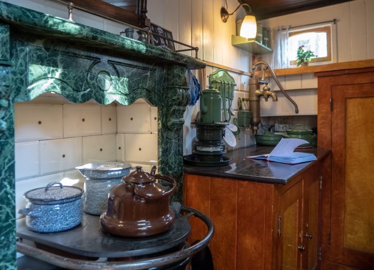 Houseboat Museum Amsterdam