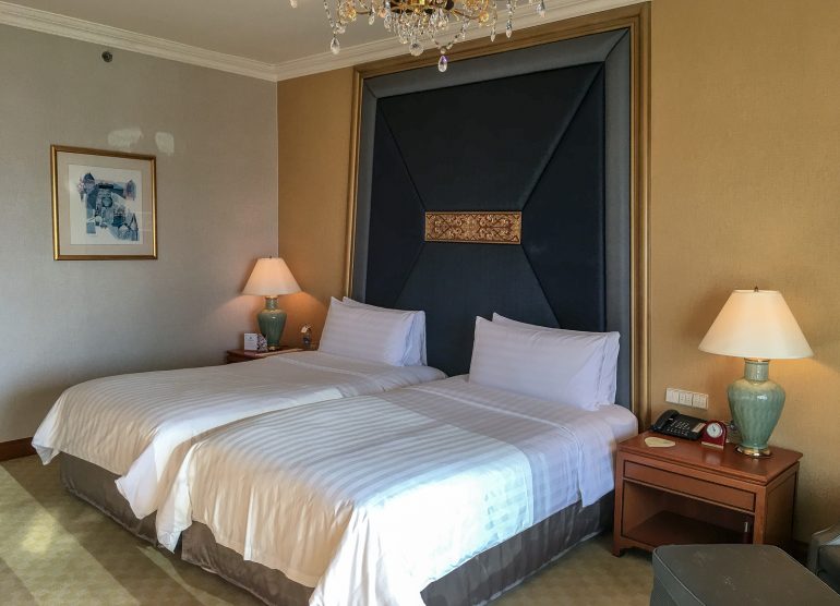 Shangri-La Bangkokin paras hotelli