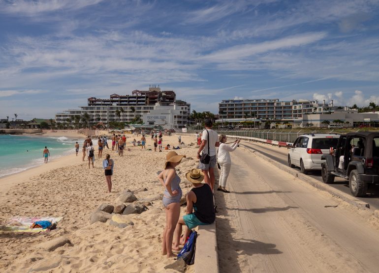 Maho Beach Sint Maarten