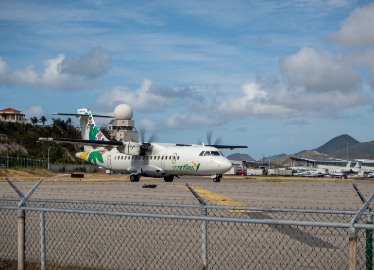 Maho Beach Sint Maarten