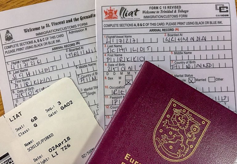 Lomakkeita Karibiaa lennellen vai risteillen