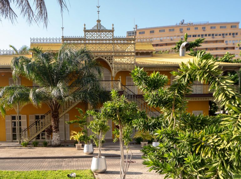 Palácio de Ferro Luanda
