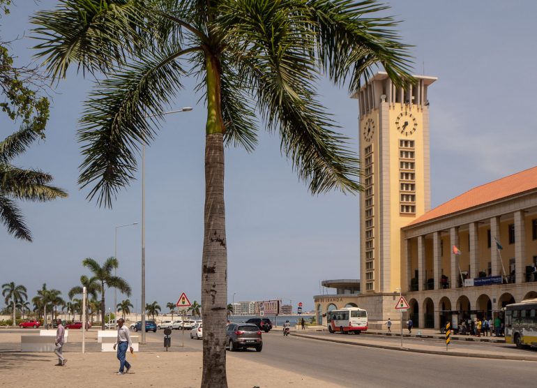 Luanda satama Angola