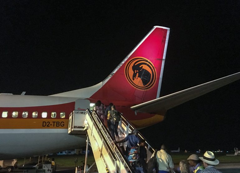 TAGin lento Luandaan