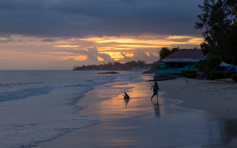 Barbados 30 parasta trooppista saarta