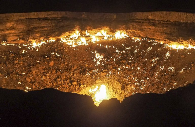 Darvaza kaasukraatteri