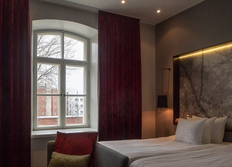 Superior huone näköalalla