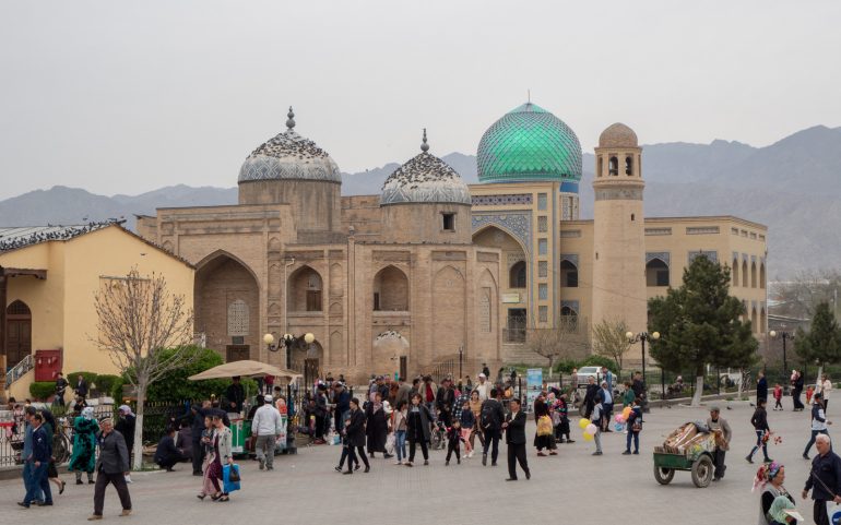 Khujand Dushanbesta Khujandiin