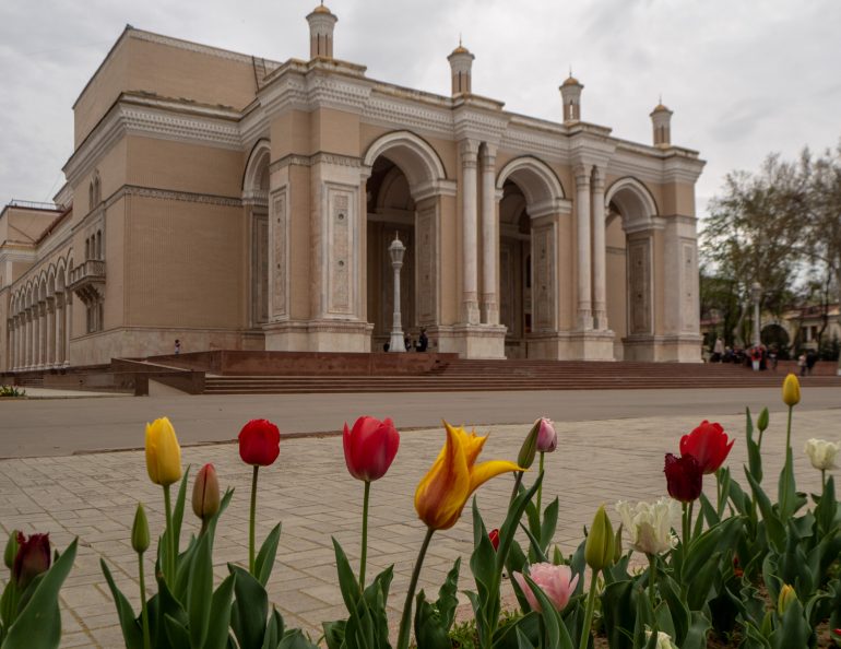 Alisher Navoi -teatteri Tashkent Shahrisabz Uzbekistan