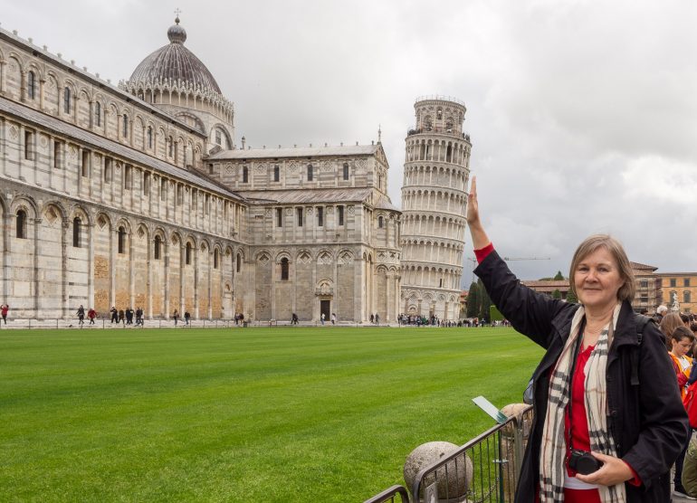 Pisa kellotorni Pisan neljä ihmettä