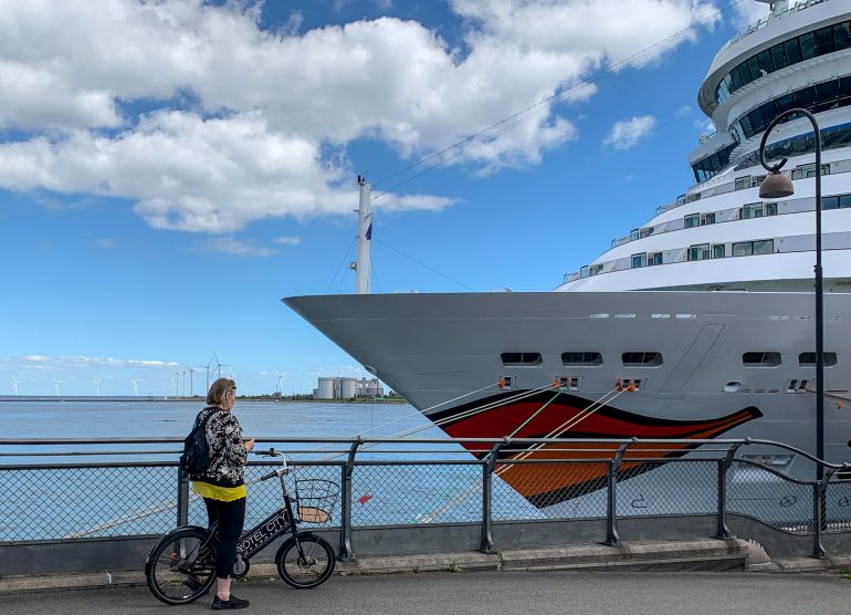 Risteilylaituri Kööpenhamina Kööpenhaminaa pyöräillen