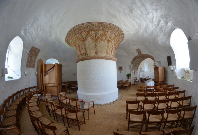 Nyker Church interior