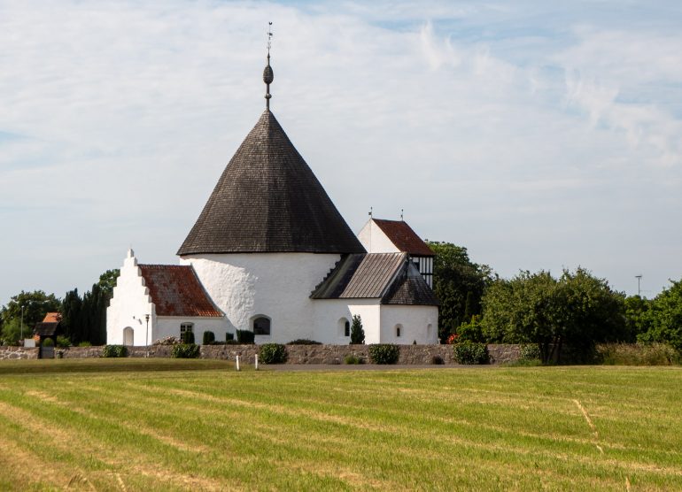 Nyker Church Bornholm kirkot ja majakat